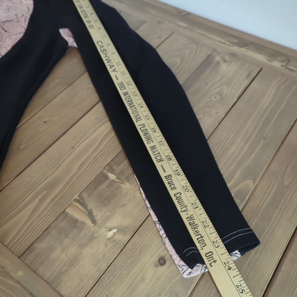 Tonia Debellis Pink and Black Full Zip Hoodie Jacket - Picture 13 of 15